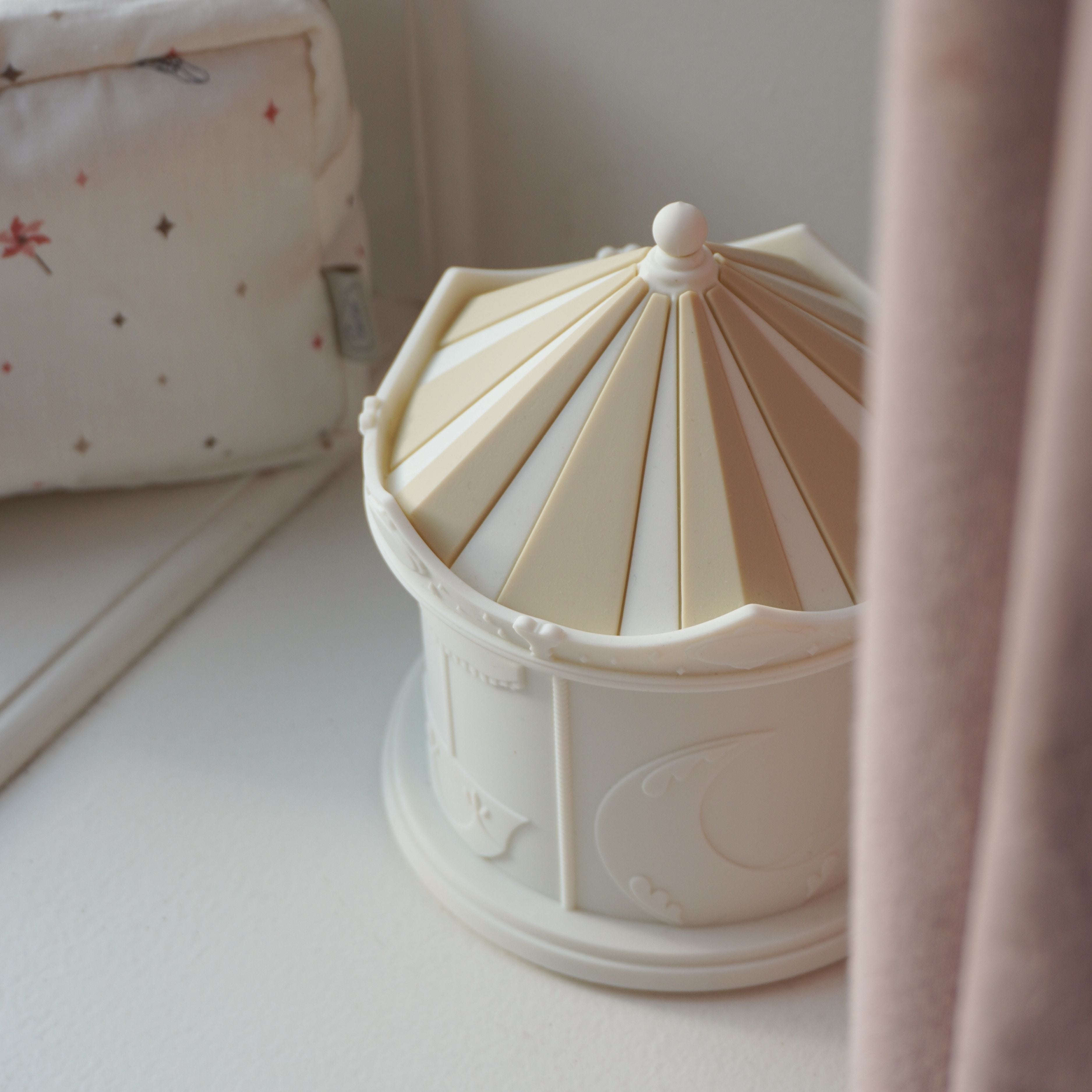 Carousel Night Light, Off-White