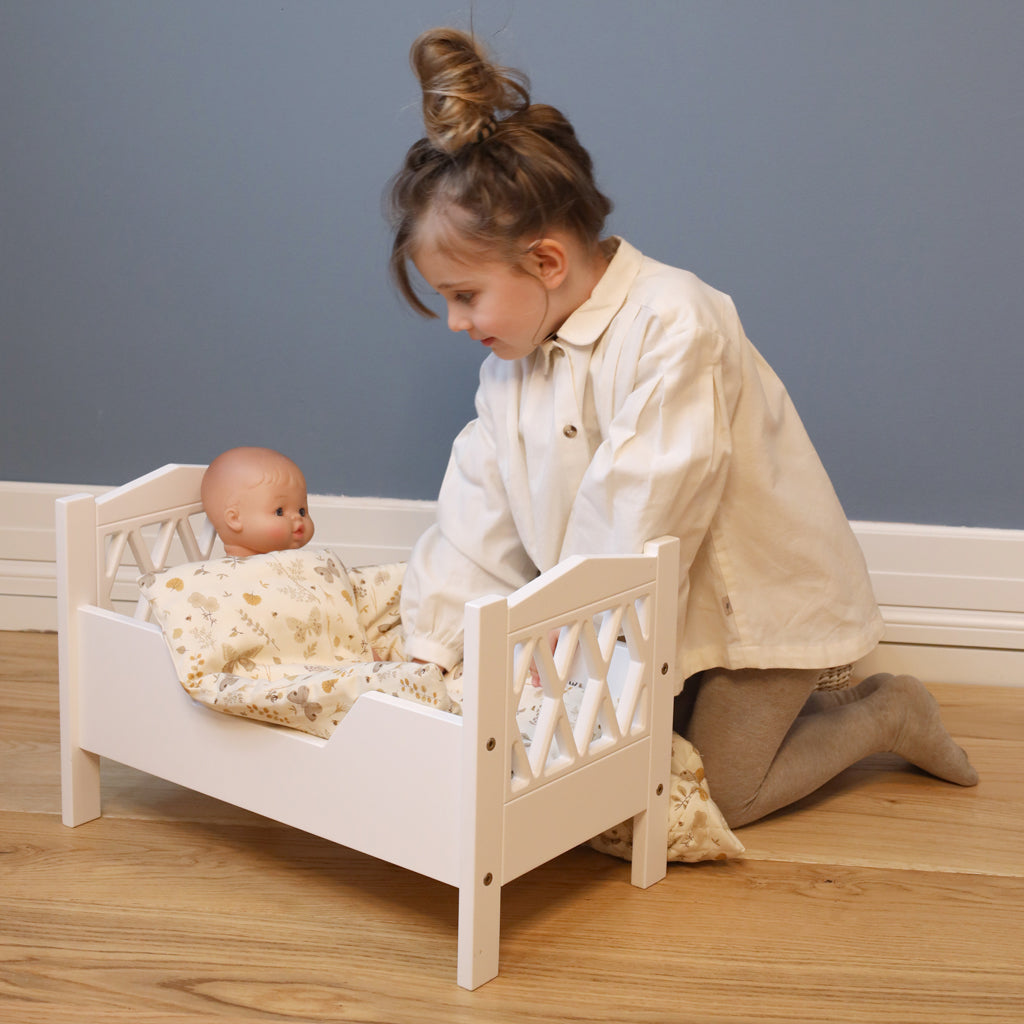 Harlequin Doll's Bed - FSC White