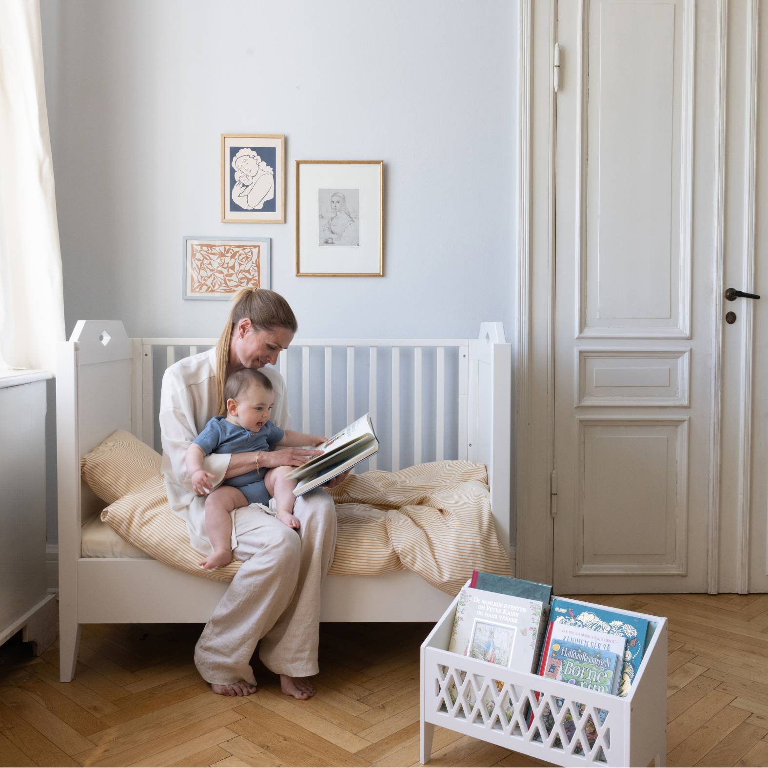 Harlequin Book Bench - White