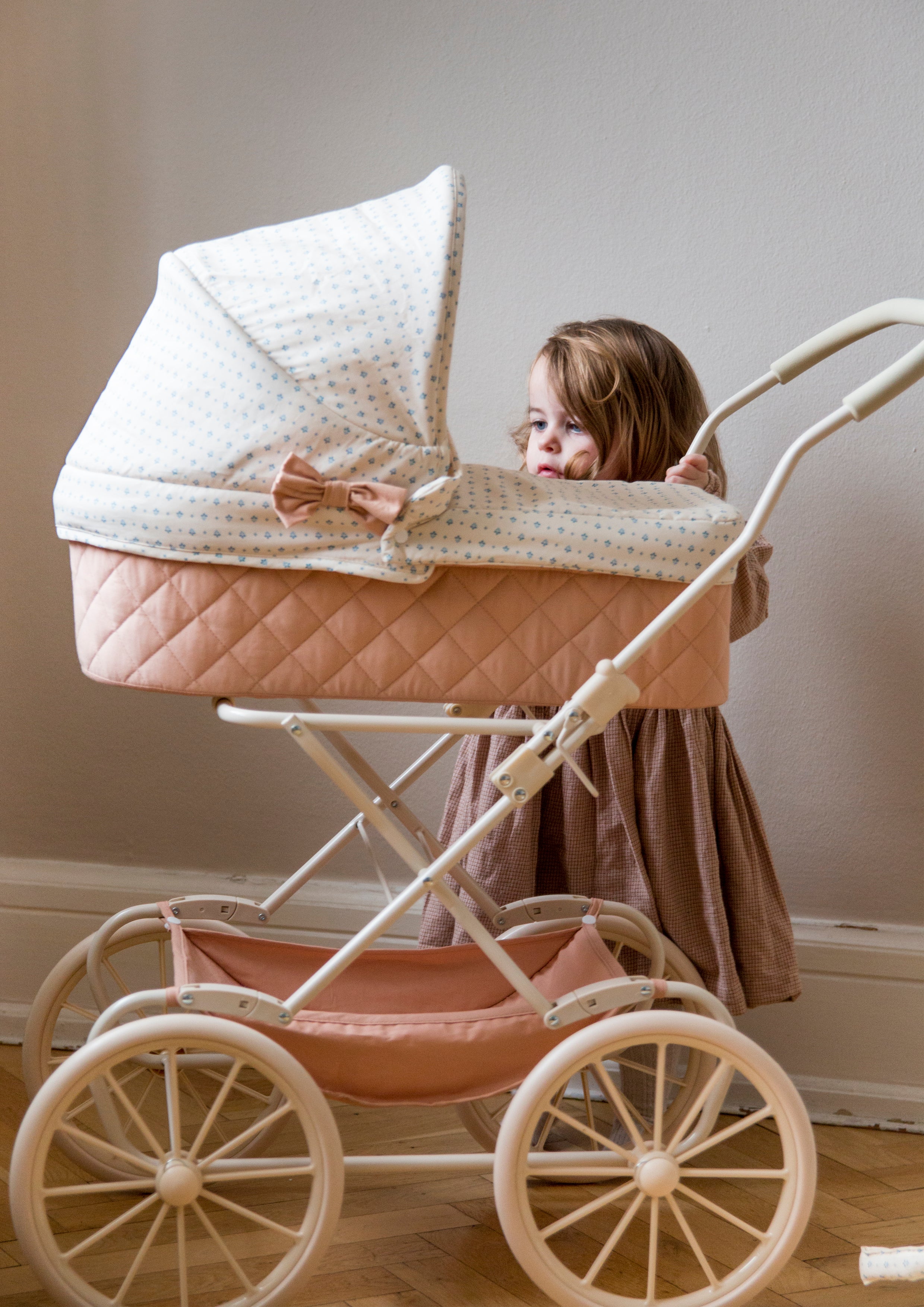 Doll's Pram - Capri