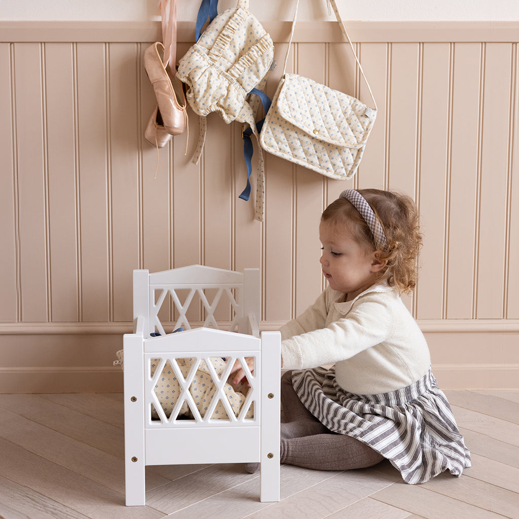 Harlequin Doll's Bed - FSC White