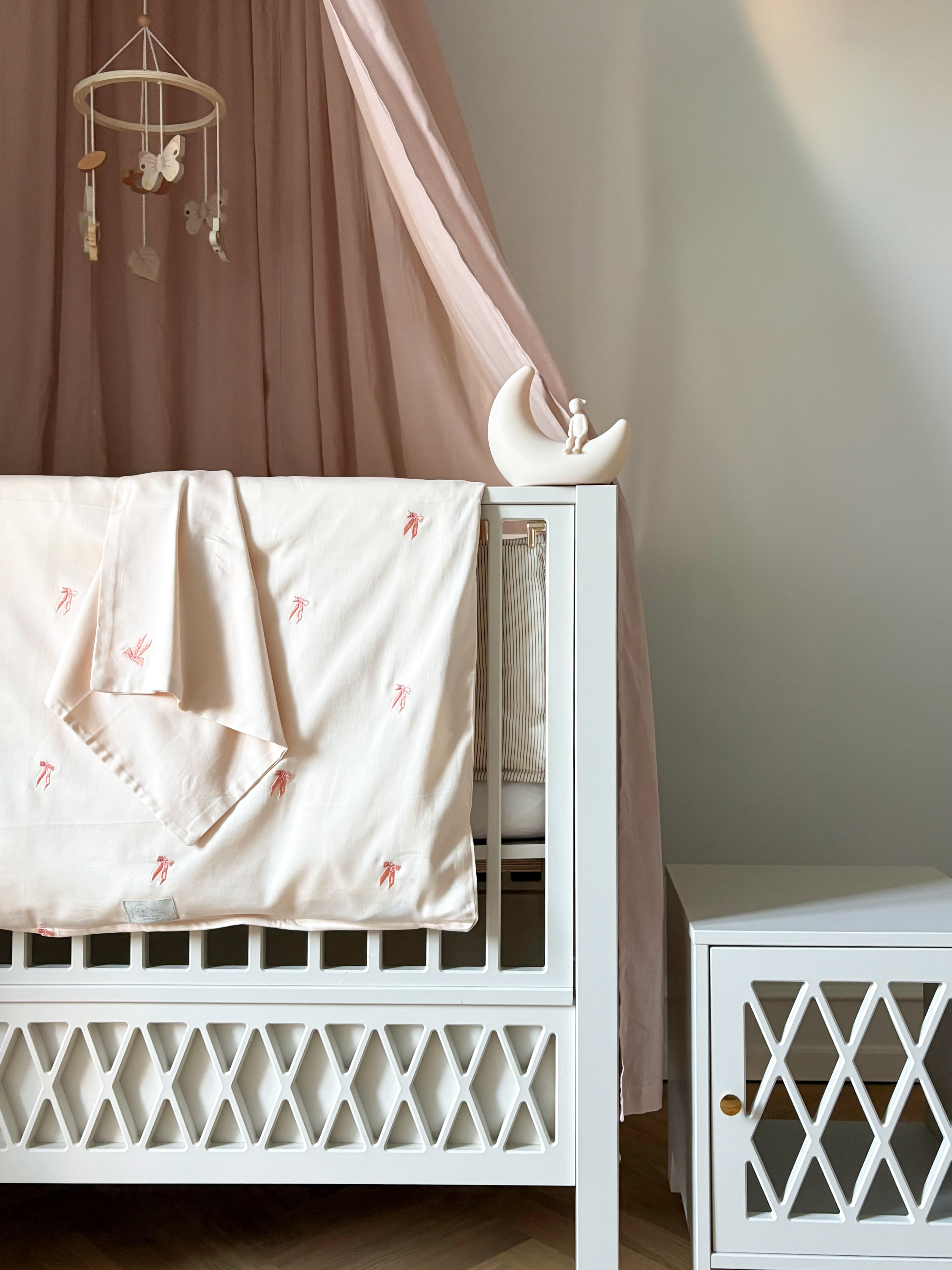 Harlequin Baby Bed, 60x120cm - White