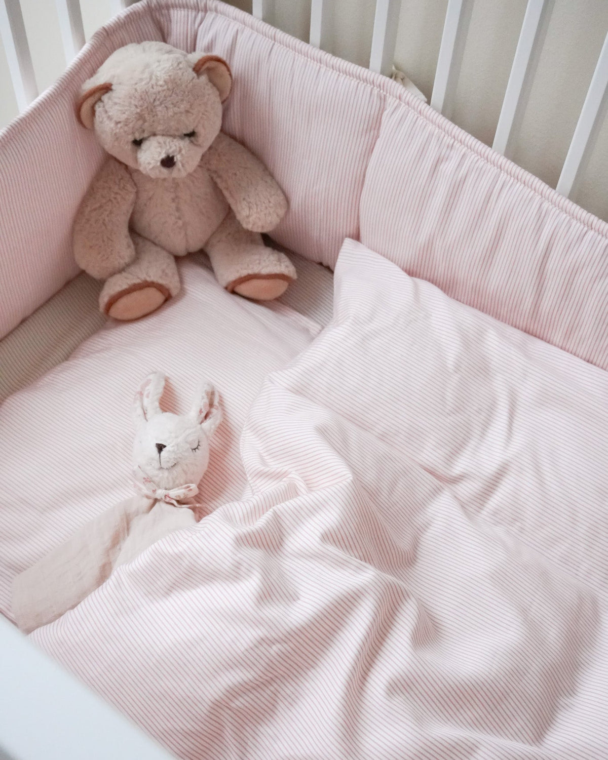 Cot Bumper - OCS - Classic Stripes Rose